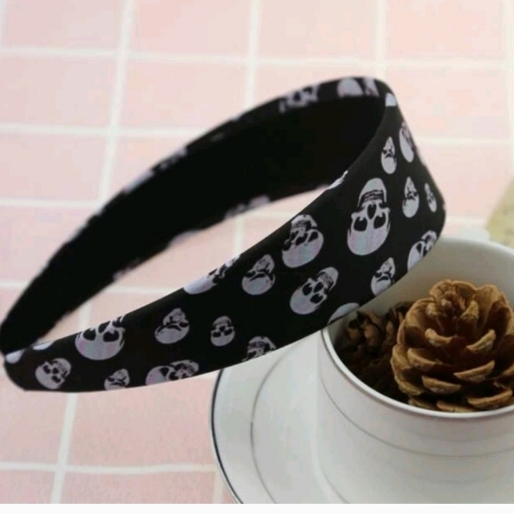 ✨3 FOR $28✨🆕 💀 SKULL PRINT WIDE HEADBAND 💀